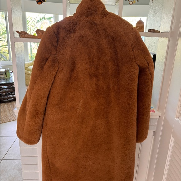 APPARIS
Laure Faux Fur Coat - Picture 3 of 4